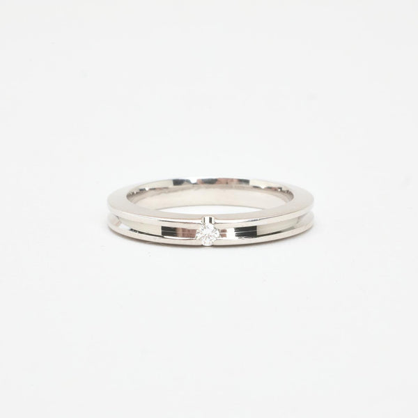 Modern alliansring med diamant (0.05 ct) i 14K vitt guld strl. 17.2 / strl. 54