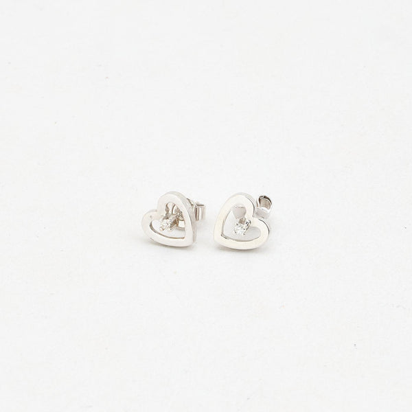 Hjärta örhängen med diamant (0.04 ct) i 14K vitt guld, 1 cm,