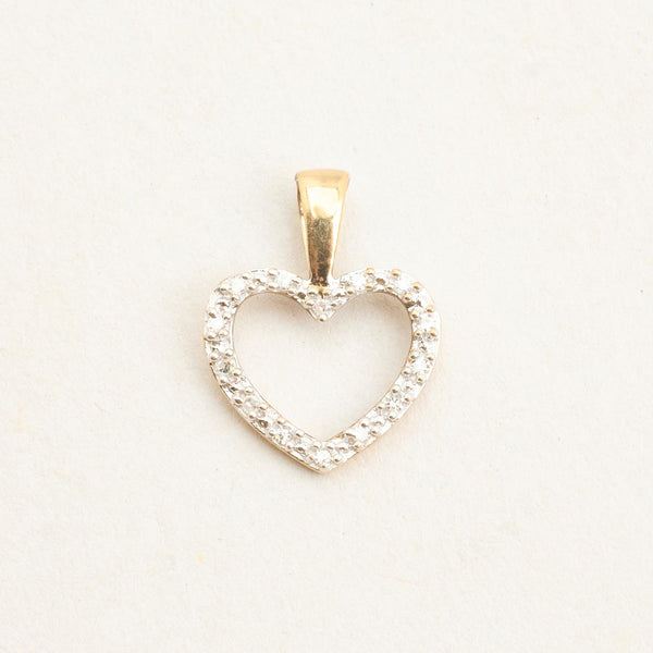 Hjärthänge med diamant (0.1 ct) i 9K guld, 1.2 cm, 0.11 g
