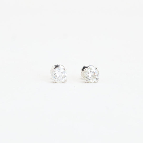Solitär örhängen med diamant (0.86 ct) i 18K guld, 1.5 cm,