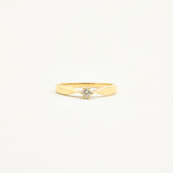 Klassisk solitärring med diamant (0.1 ct) i 14K guld strl. 16.2 / strl. 51