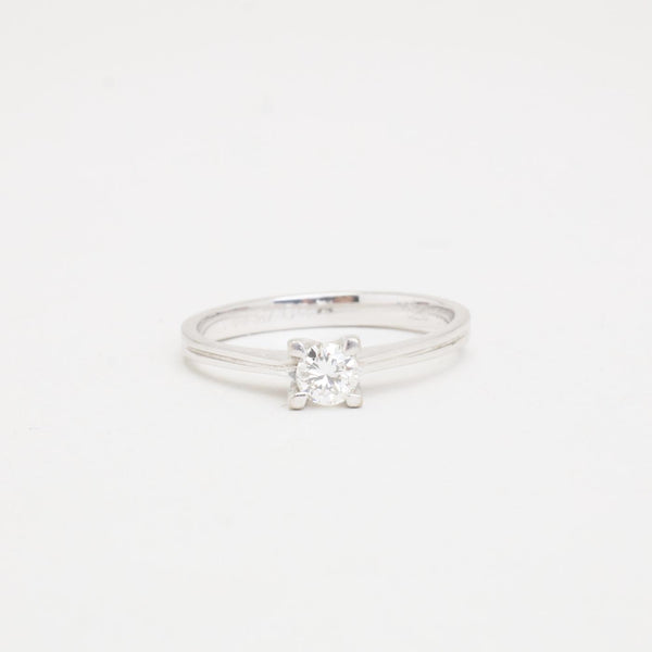 Solitärring i 14K vitt guld med diamant (0,24 ct), Strl. 16.9 / Strl. 53