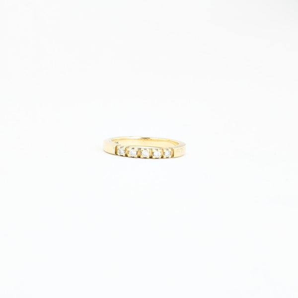 Alliansring med diamant (0.05 ct) i 14K guld strl. 15.3 / strl. 48