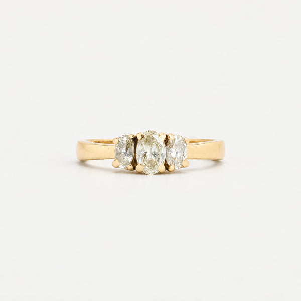 Oval tre stenar ring med diamant (0.8 ct) i 14K guld strl. 17.8 / strl. 56