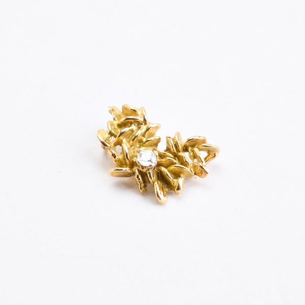 Organisk Hänge med diamant (0.07 ct) i 14K guld, 1.2 cm, 2.05 g