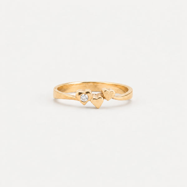 Hjärtring med diamant (0.01 ct) i 14K guld strl. 16.6 / strl. 52