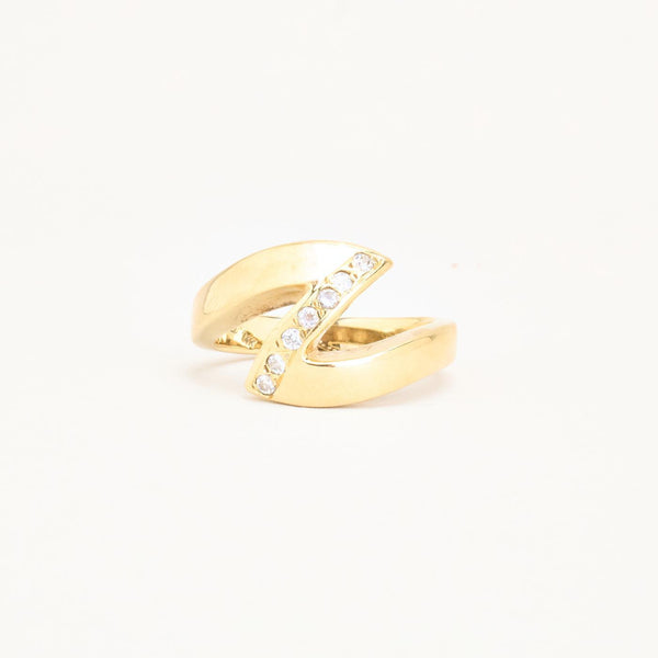 Geometrisk Crossoverring i 14K guld med en zirkonia strl. 18.1 / strl. 57