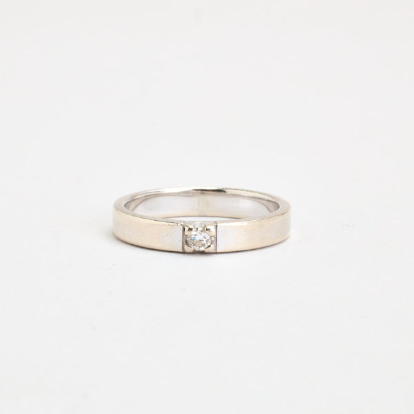 Alliansring med diamant (0.08 ct) i 14K vitt guld strl. 17.8 / strl. 56