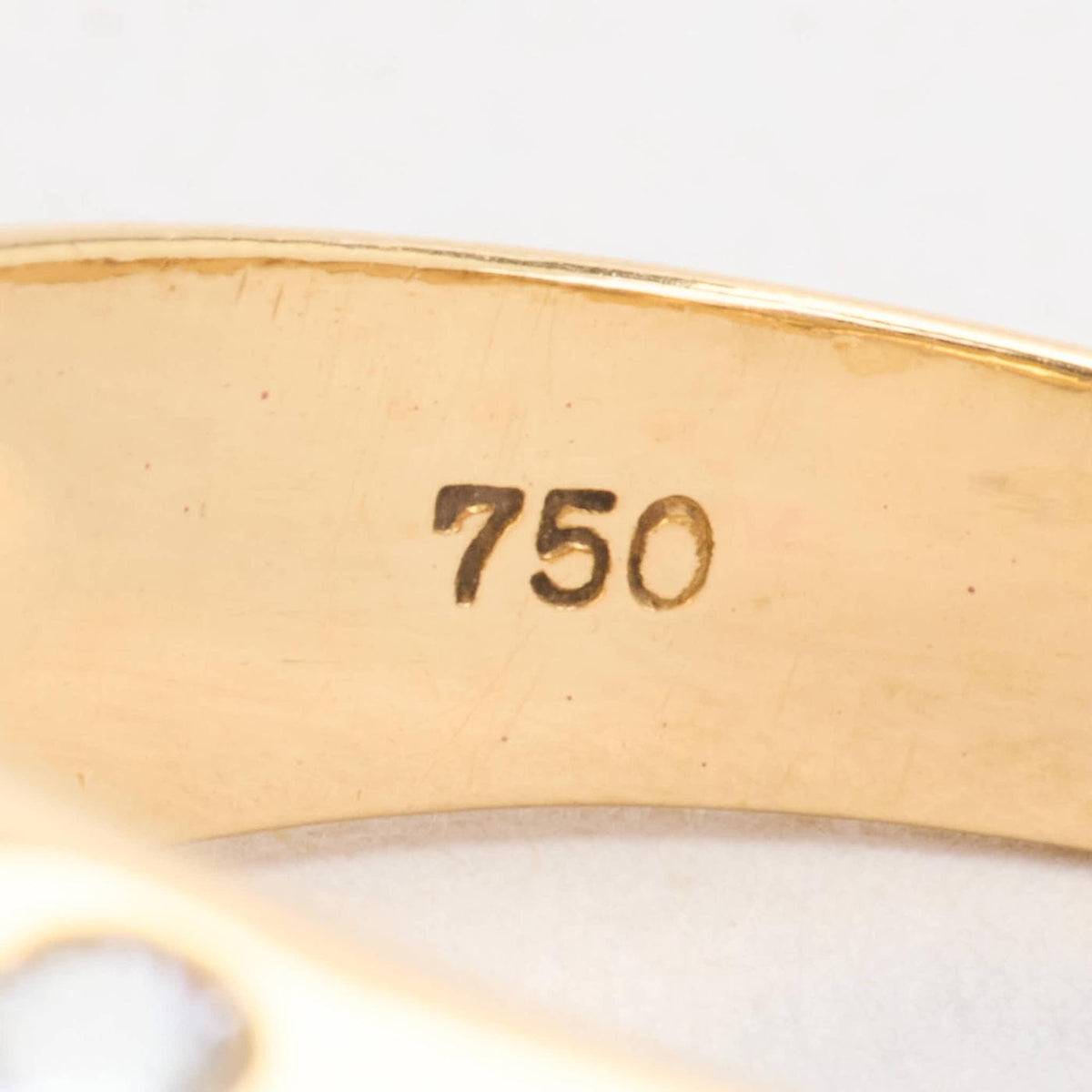 544