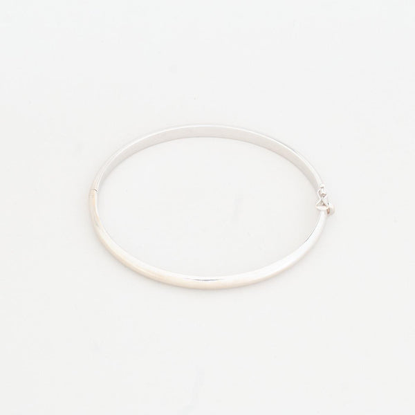 Armring med lås i 14K vitt guld, 6.5 cm, 6.25 g
