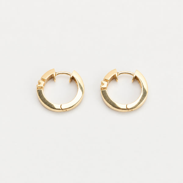 Huggies med diamant (0.01 ct) i 14K guld, 1.5 cm,