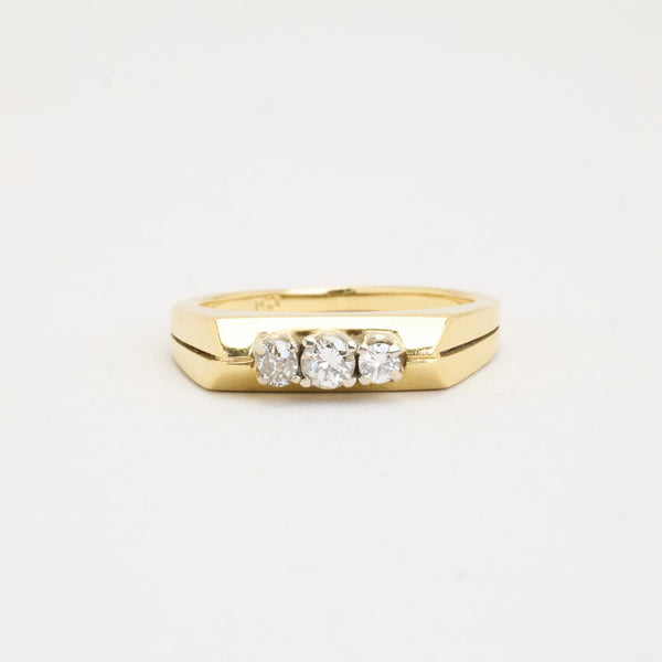Geometrisk alliansring med diamant (0.25 ct) i 18K guld strl. 16.9 / strl. 53