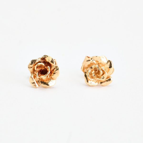 Örhängen med stift i 14K guld, 0.7 cm,