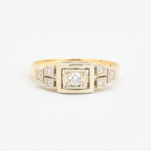 Geometrisk Clusterring med diamant (0.12 ct) i 14K guld strl. 16.6 / strl. 52