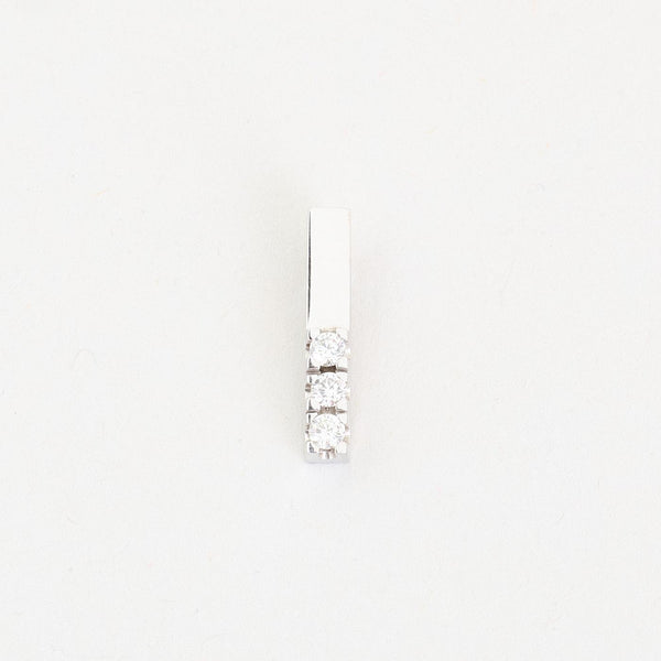 Geometrisk Hänge med diamant (0.16 ct) i 14K vitt guld, 2 cm, 1.7 g